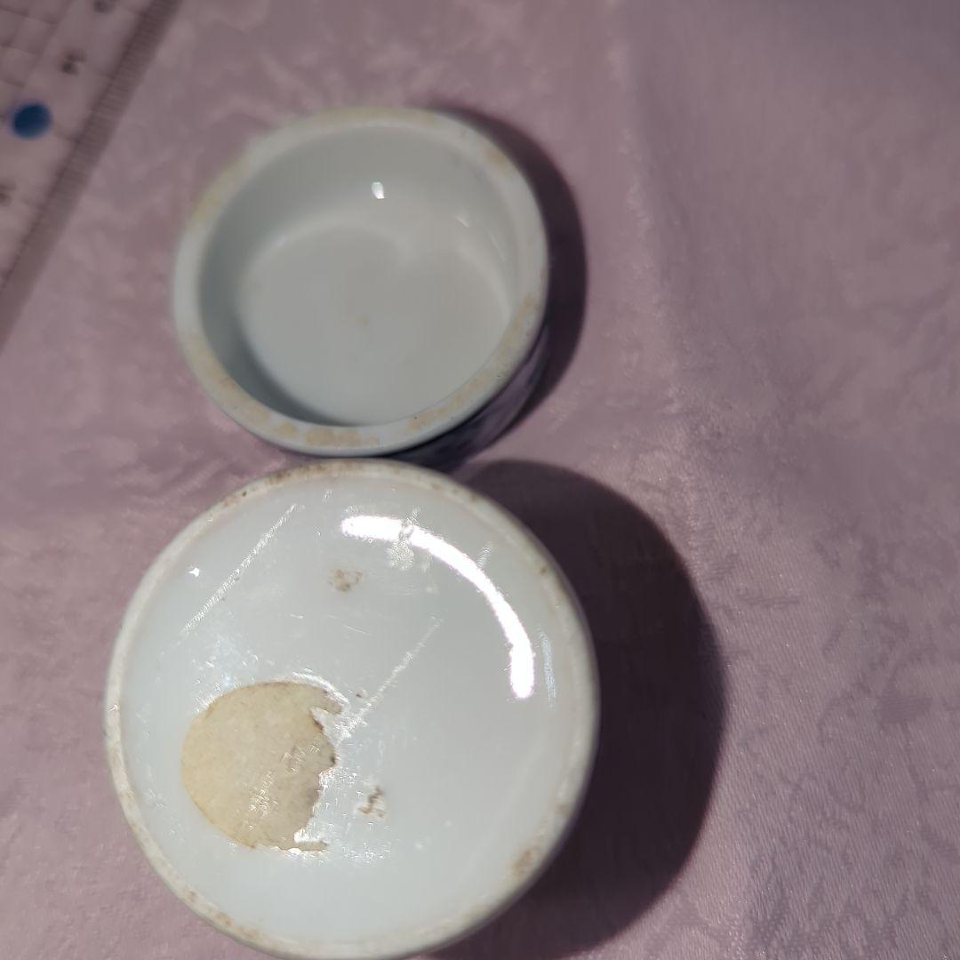 古伊万里 青白磁の花柄重ね香合