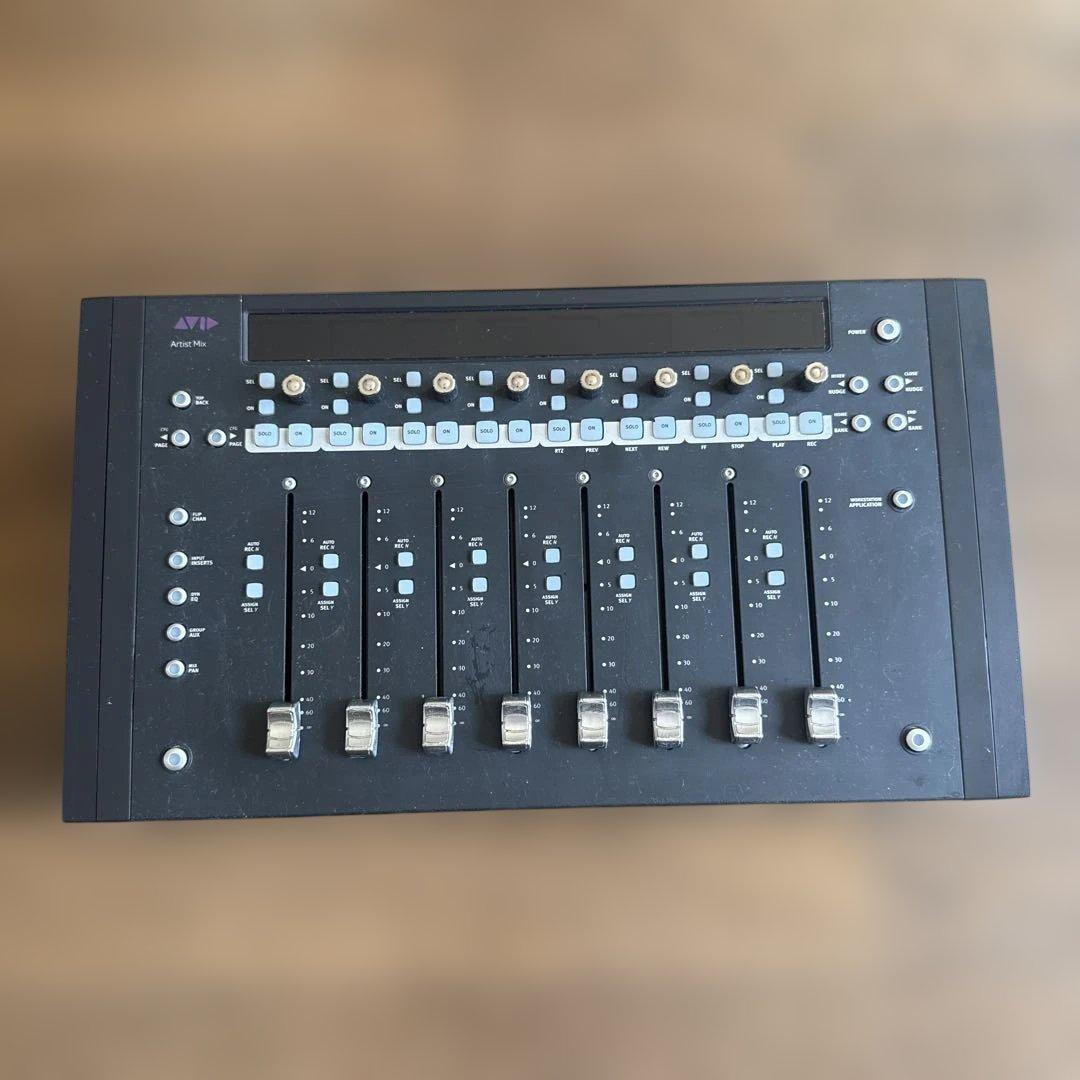 AVID Artist Mix コントローラー