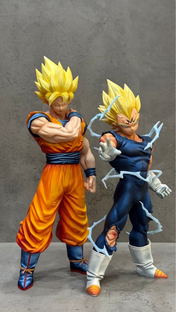 ドラゴンボール孫悟空 スーパサイヤ人 フィギュア頭二つ付き