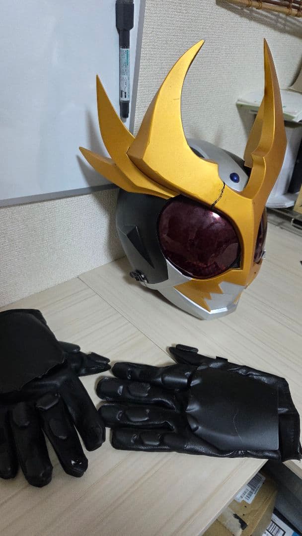 仮面ライダーアギト　変身ベルト+アトラクスーツ衣装