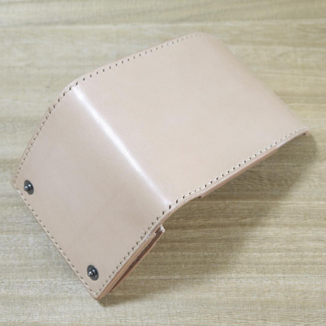 ヌメ革　栃木レザー　サドルレザー　コンパクトウォレット　三つ折り　生成り