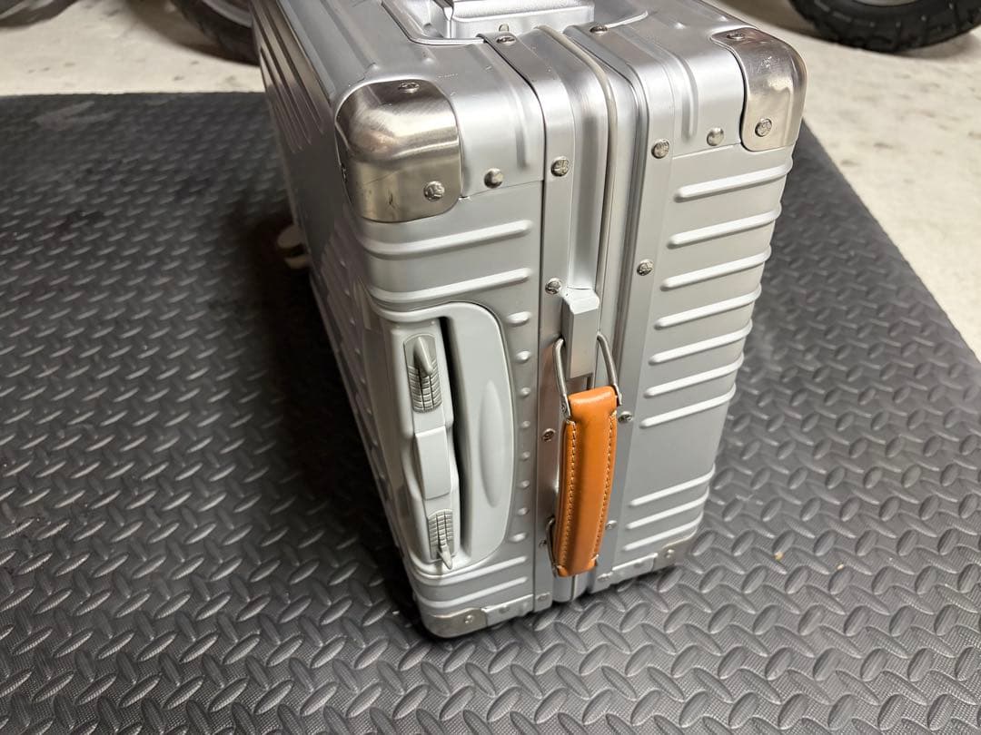 イノベーター スーツケース 機内持ち込み 36L INV1811 シルバー