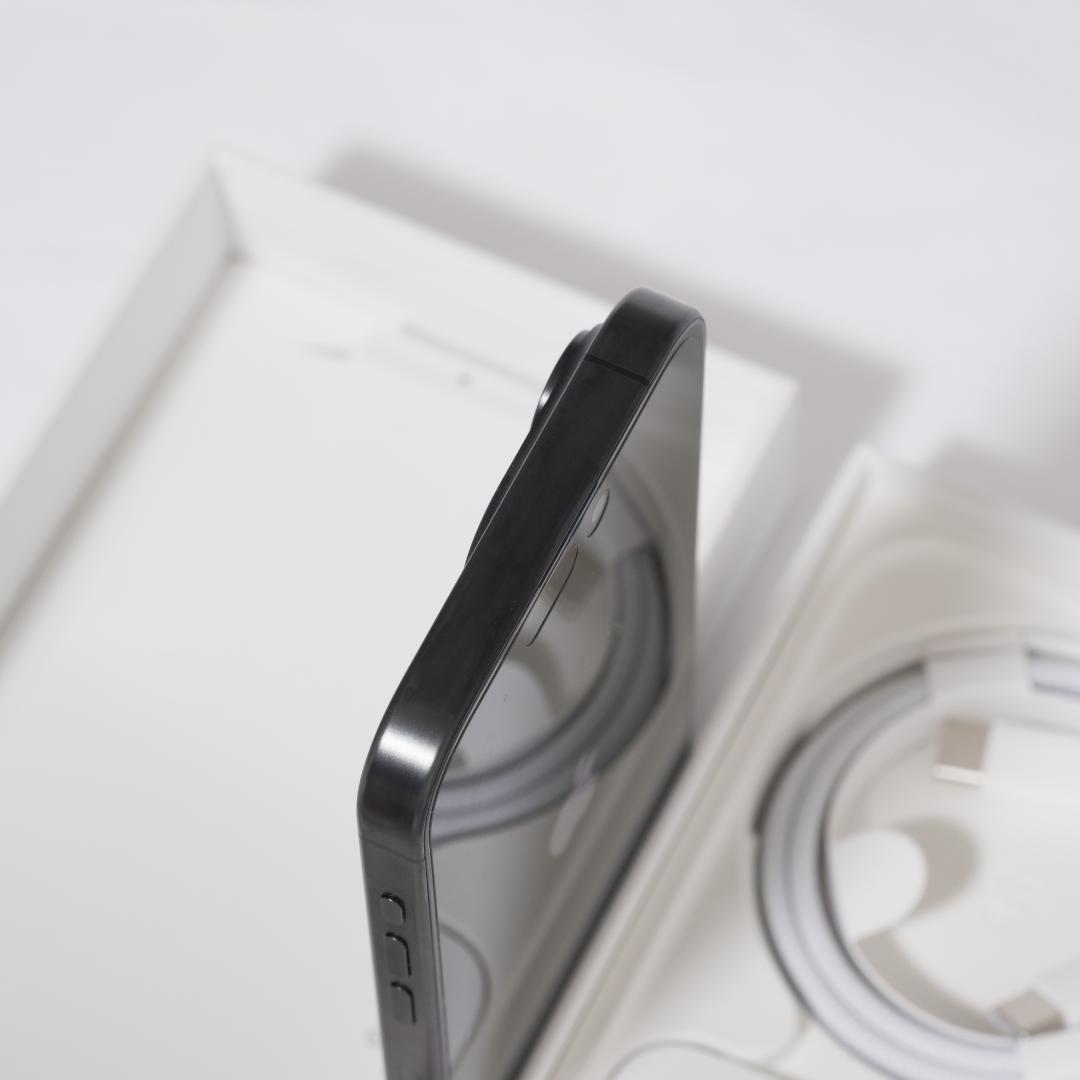 や*ま様 iPhone15 Pro 128GB ブラック 美品