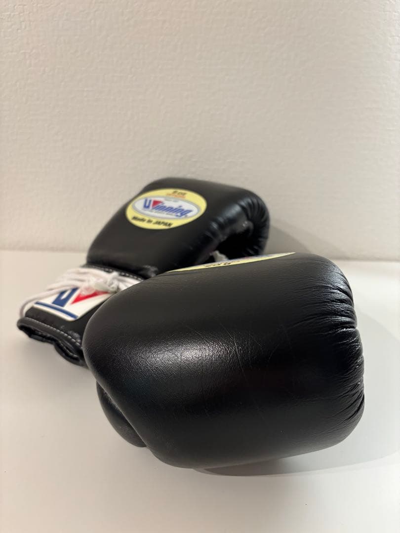【美品】ウイニング ボクシング グローブ ひも式 8オンス　(プロ試合用)