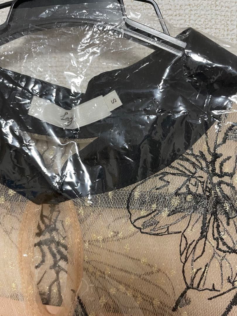 leja パイピングハイネック花柄ラメレースワンピースドレス ベージュ　S