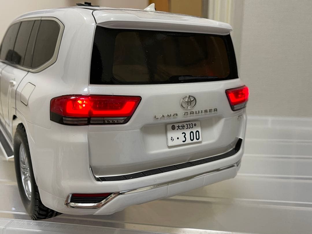 タミヤ ランドクルーザー300 ラジコン　リフトアップパーツ付