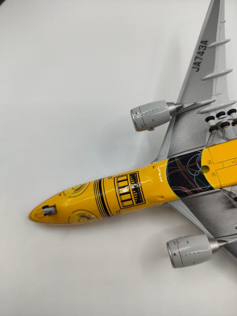 美品　ANA B777-200ER JA743A　C3PO　1/400