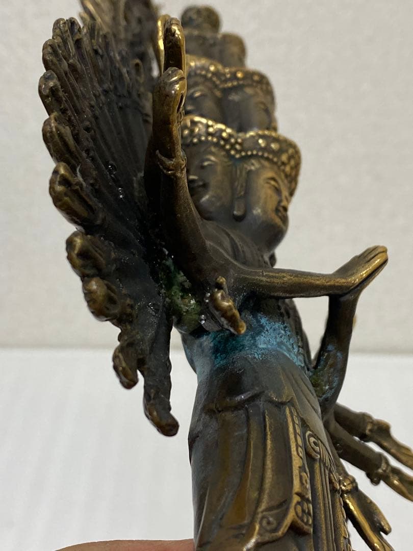 3-2331 十一面千手千眼観世音菩薩　黄銅　病気平癒 災難除け　延命長寿