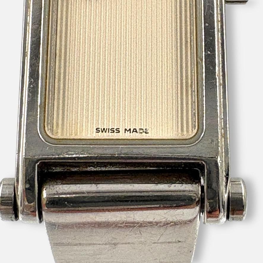希少✨GUCCI 1500L シルバー バングルウォッチ 腕時計 レディース
