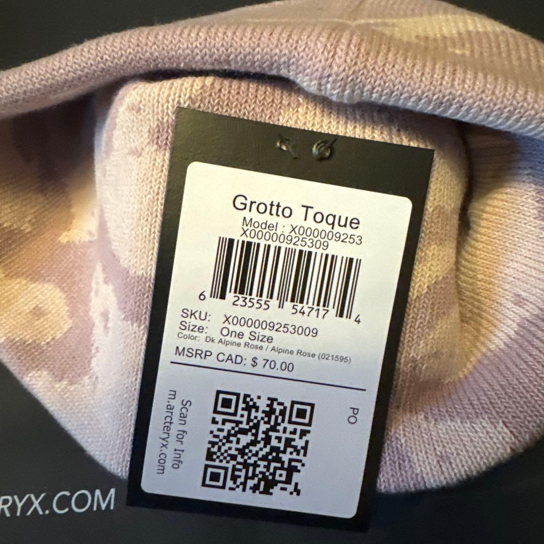 今期カナダ購入正規ARC’TERYX Grotto Toque Roseニット帽