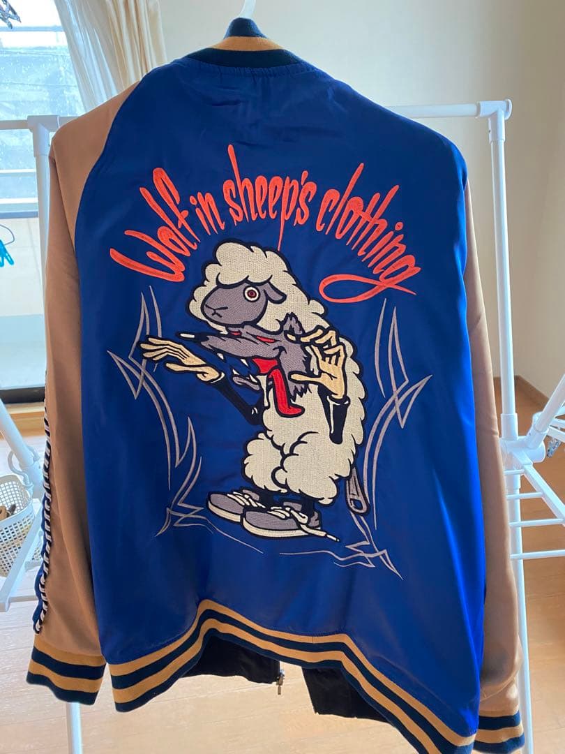 マンウィズ　スカジャン