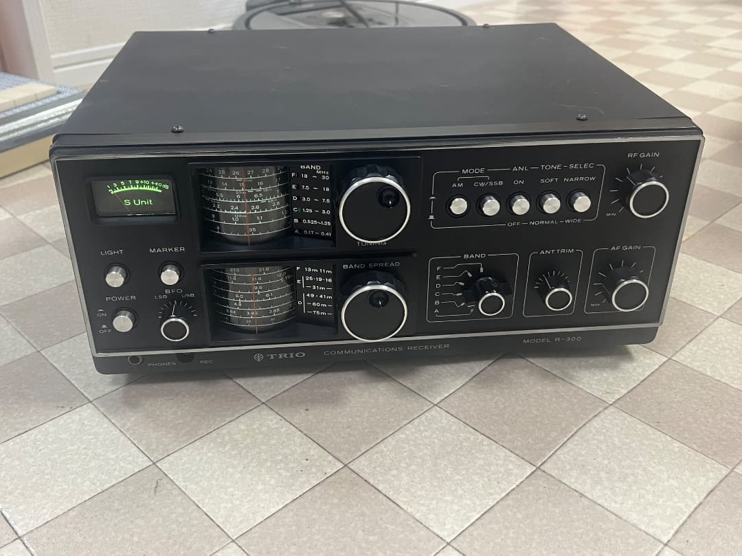 受信機 TRIO R-300