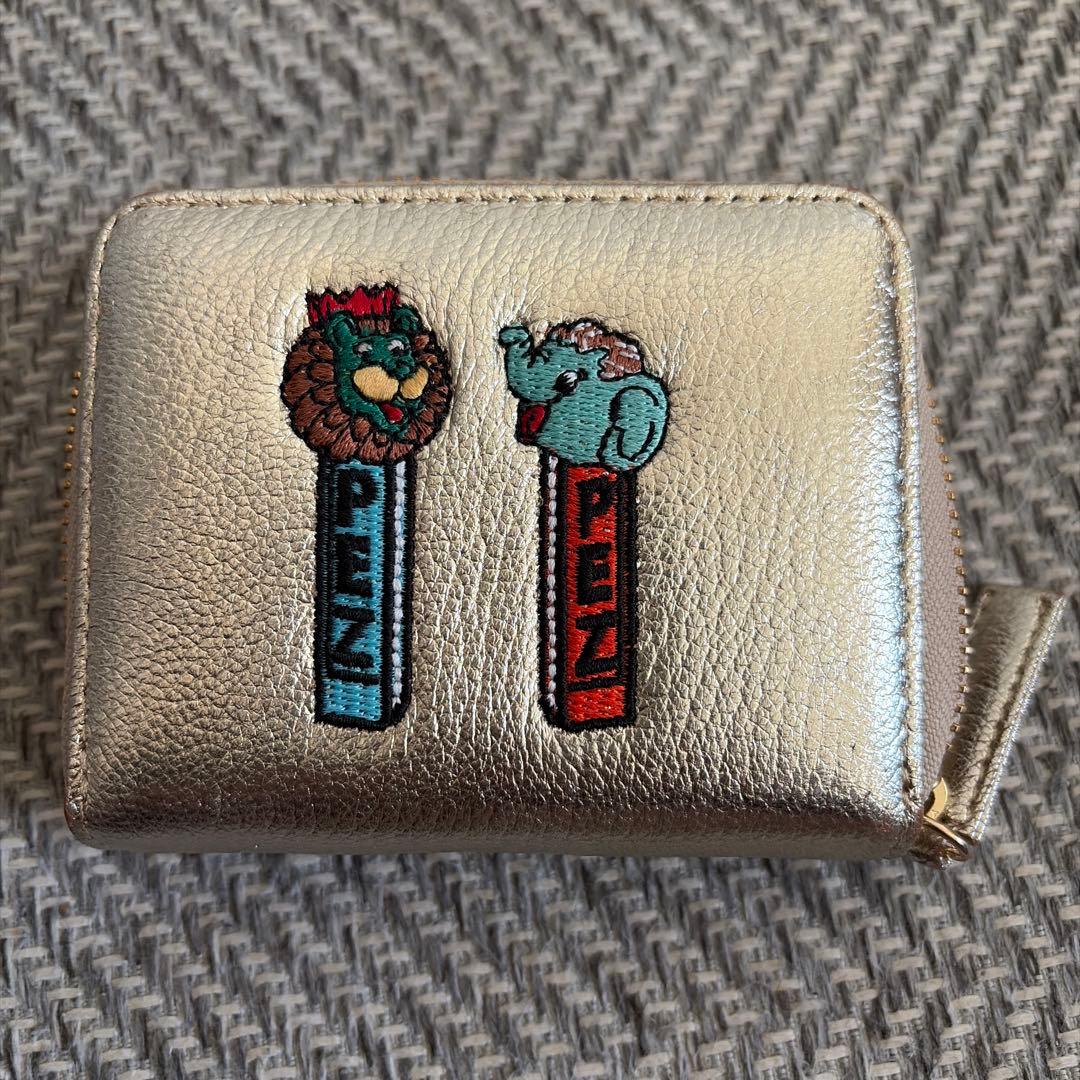 人気PEZ ペルケコラボお札がいれれる財布