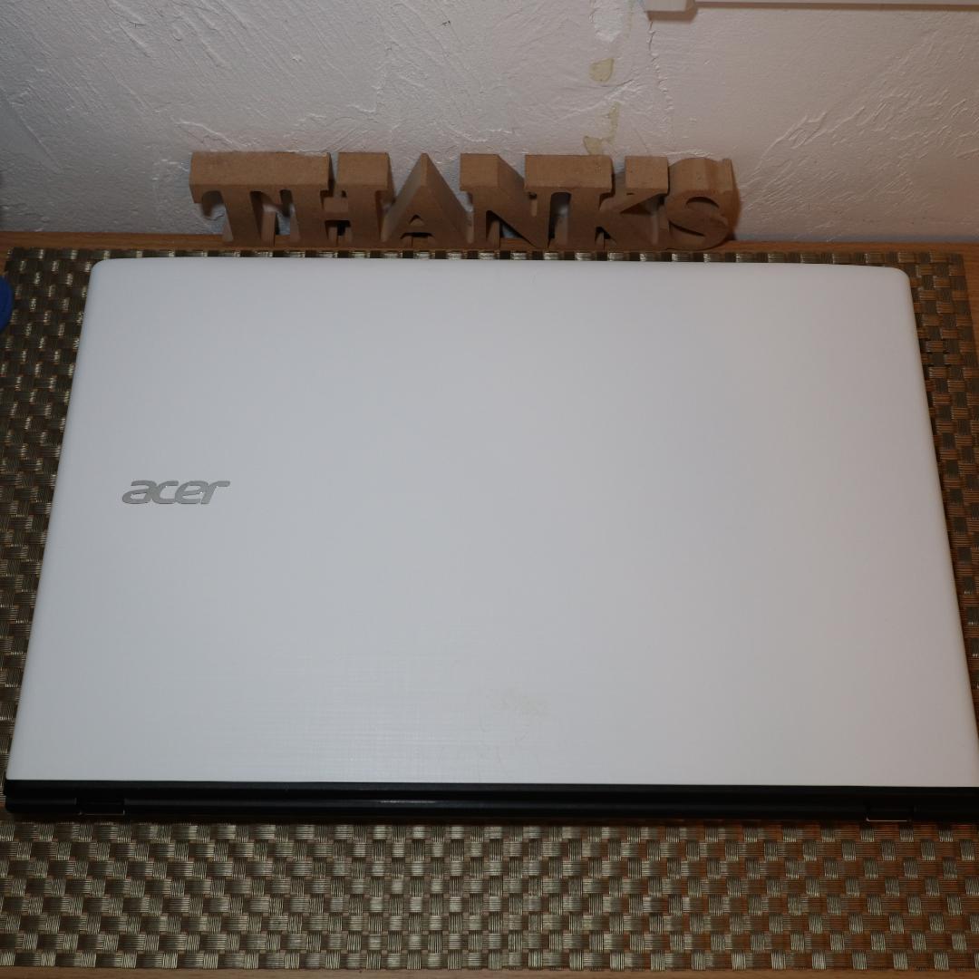 Win11公式対応8世代i7/メ16G/新品SSD/DVD/無線/カメラ/FHD