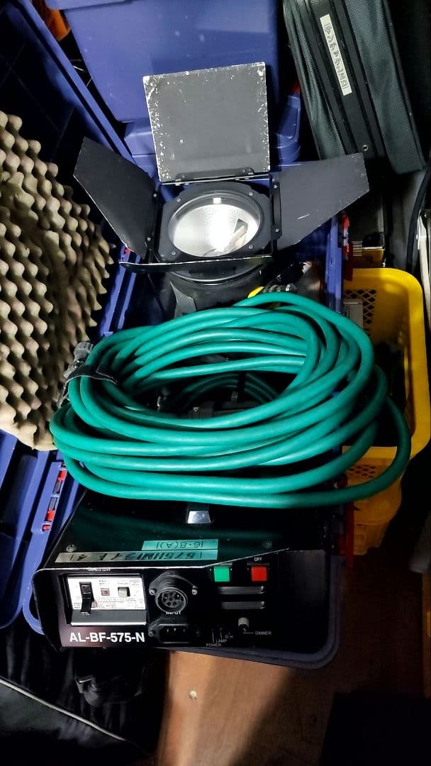 東芝ライテック575HMI