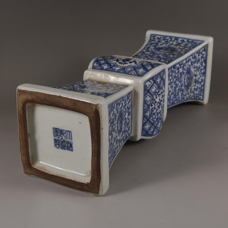 青花四方花觚(そう)青花磁  工芸品 美術品 置物