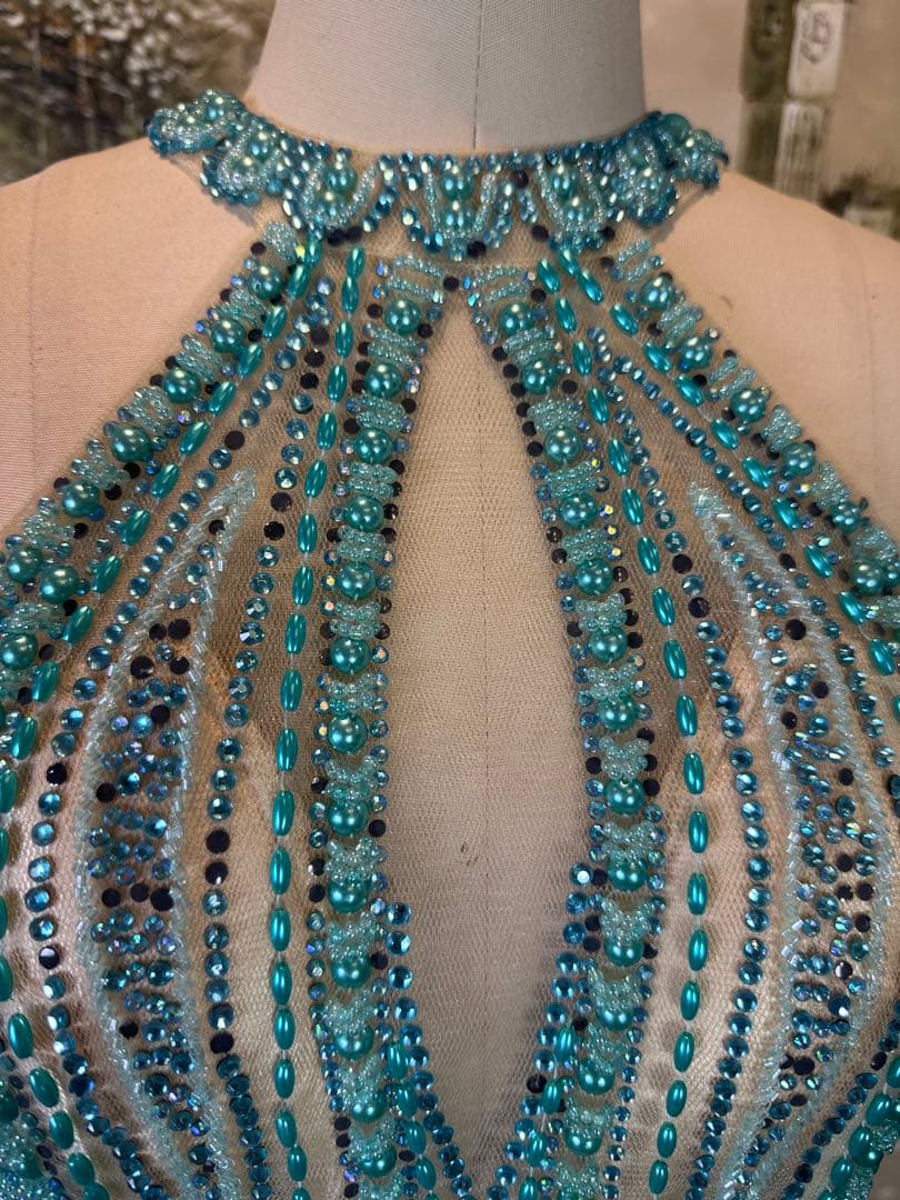 未使用傷あり☆水色ビーズ装飾ロングドレス
