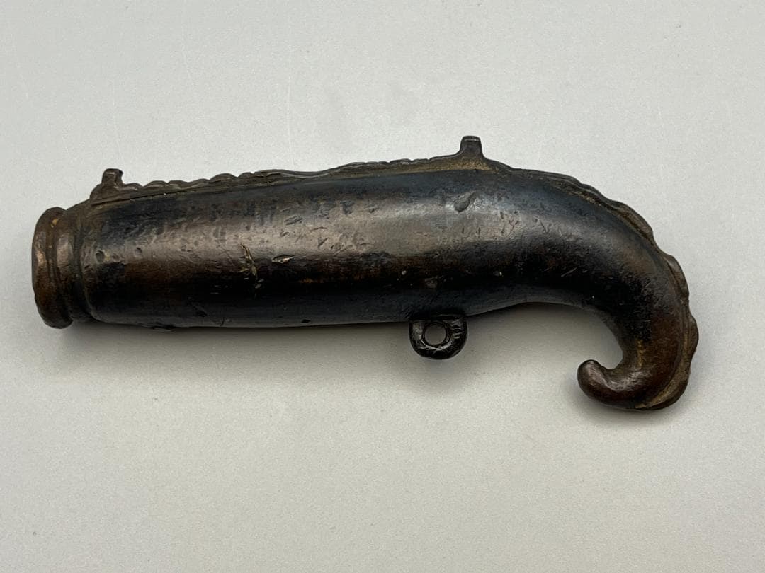 時代提げ物　古銅　火縄銃型　根付　アンティーク　重量約149g