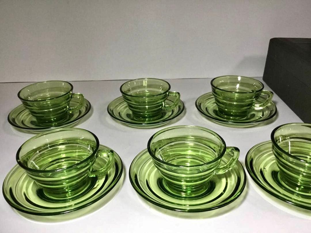 アールデコ◆ガラスカップ&ソーサー6客◆緑 グリーン 昭和レトロ プレスガラス