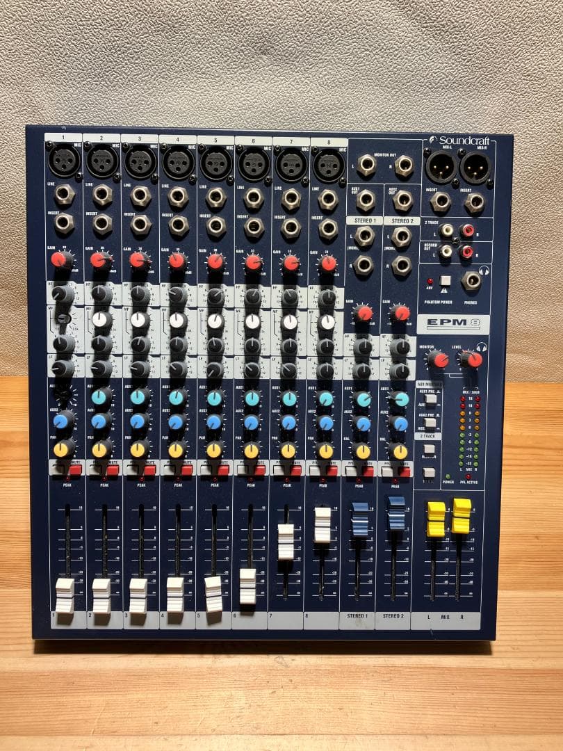 Soundcraft EPM 8 ミキサー　dtm
