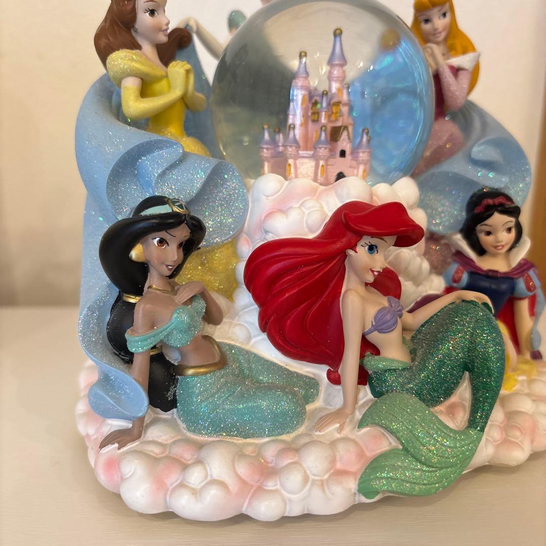 ディズニープリンセスオルゴール　スノードーム　 ライト点灯