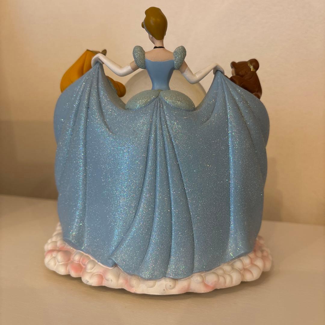 ディズニープリンセスオルゴール　スノードーム　 ライト点灯