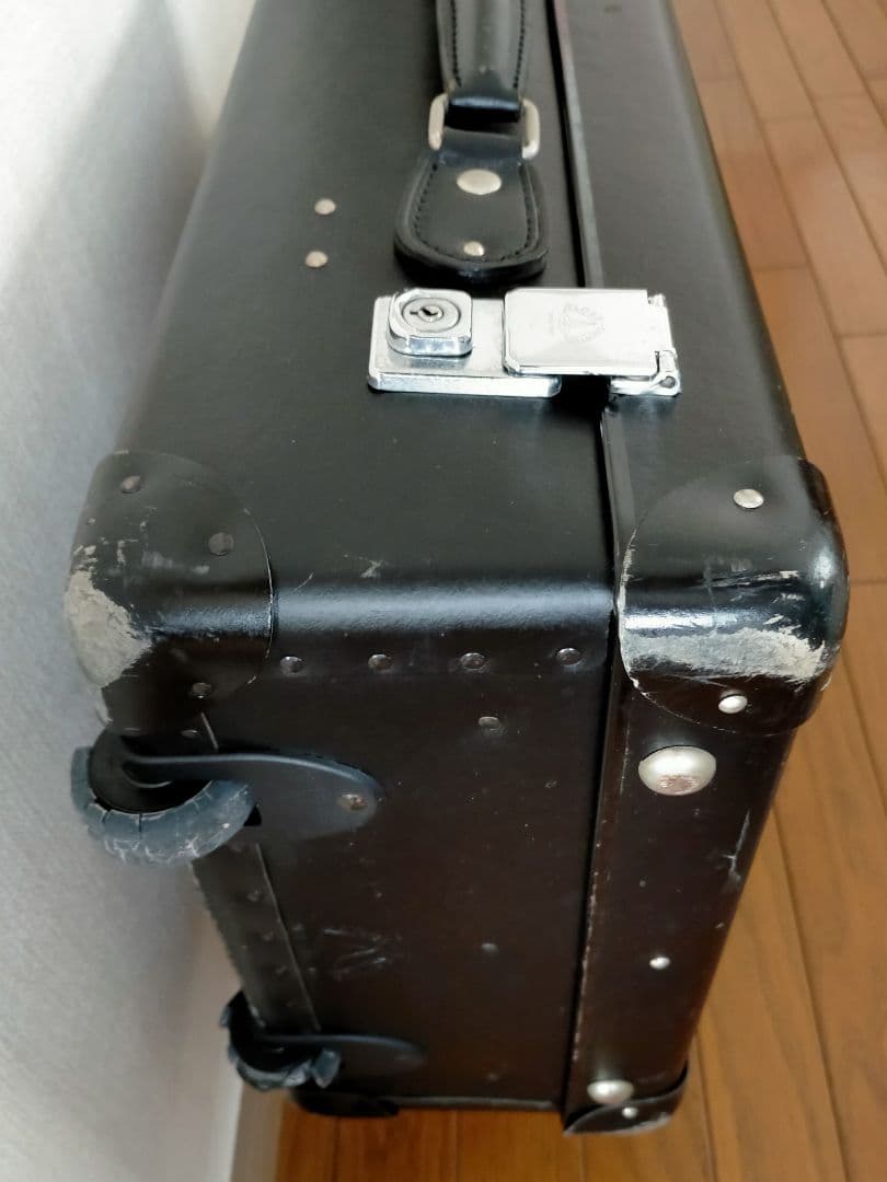 グローブトロッター　キャリーケース　メンテナンス要