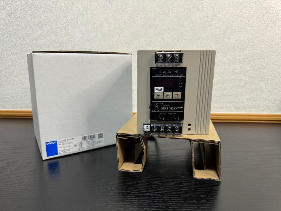 【未使用品】OMRON オムロン S8VS-24024AP