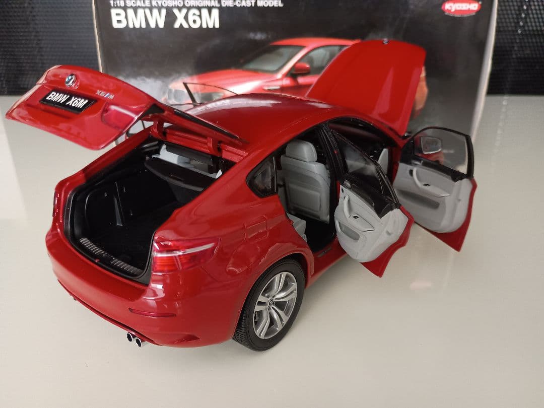 京商 kyosho BMW X6M E71M 2009 1/18