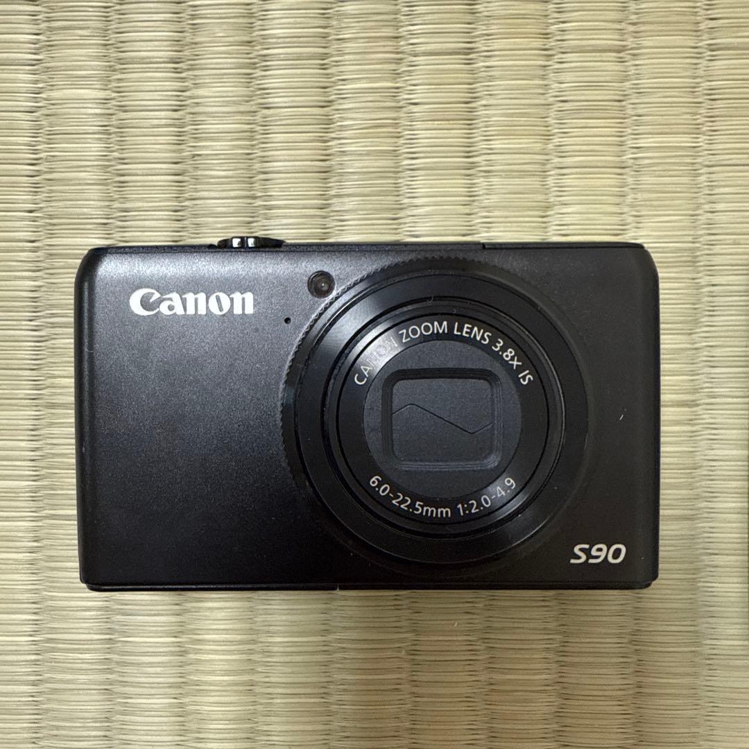 Canon S90 コンパクトデジタルカメラ 本体とバッテリーチャージャー