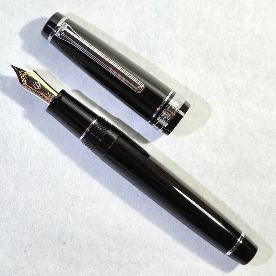 セーラー万年筆 プロフェッショナルギア 銀 万年筆