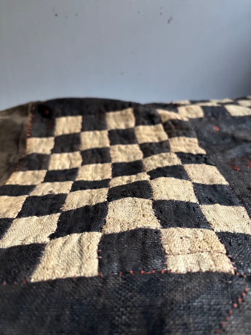 545 アフリカヴィンテージ クバ王国 プショング族 マフェル 王族衣装 市松