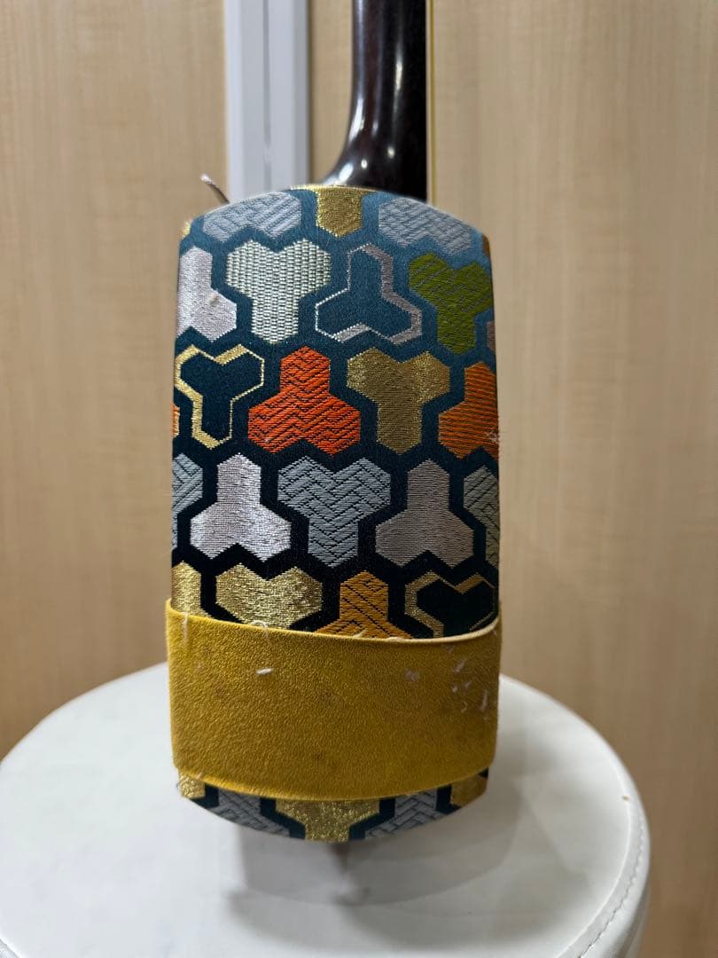 三味線 和楽器 弦楽器 紅木　紫檀　天然素材　ハードケース付き