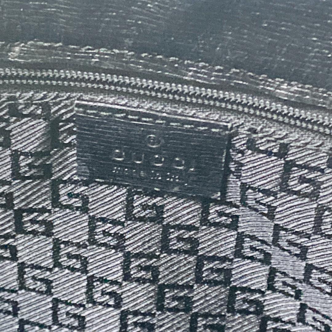 GUCCI グッチ ビジネスバッグ A4収納可 ゴールド金具 黒 レザー 自立