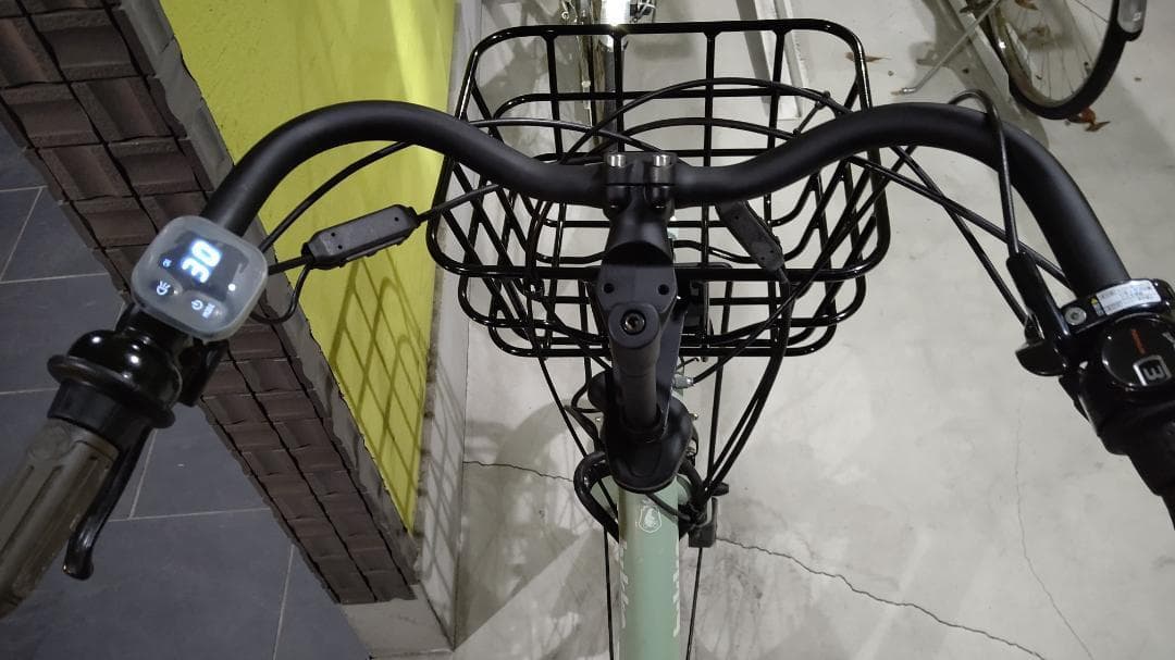 BIKKE　MOB　dd　回生充電機能付　電動自転車　シートクッション新品