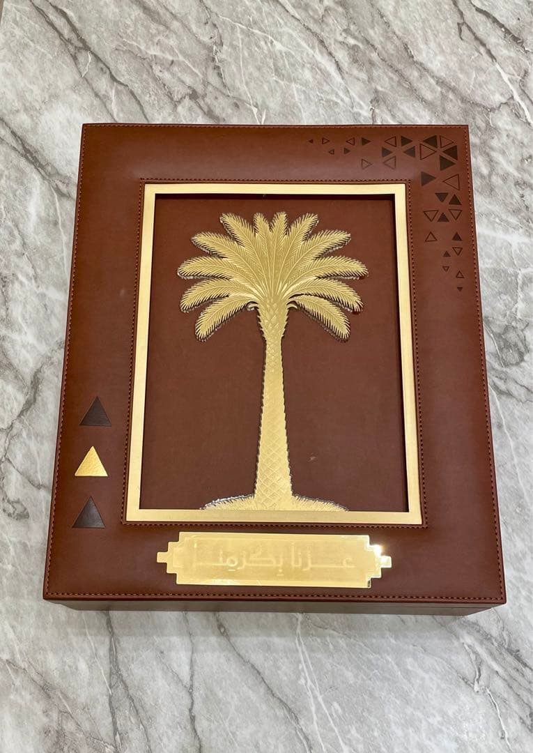 【非売品・期間限定】サウジアラビア館 VIP限定 レザー豪華ギフトセット