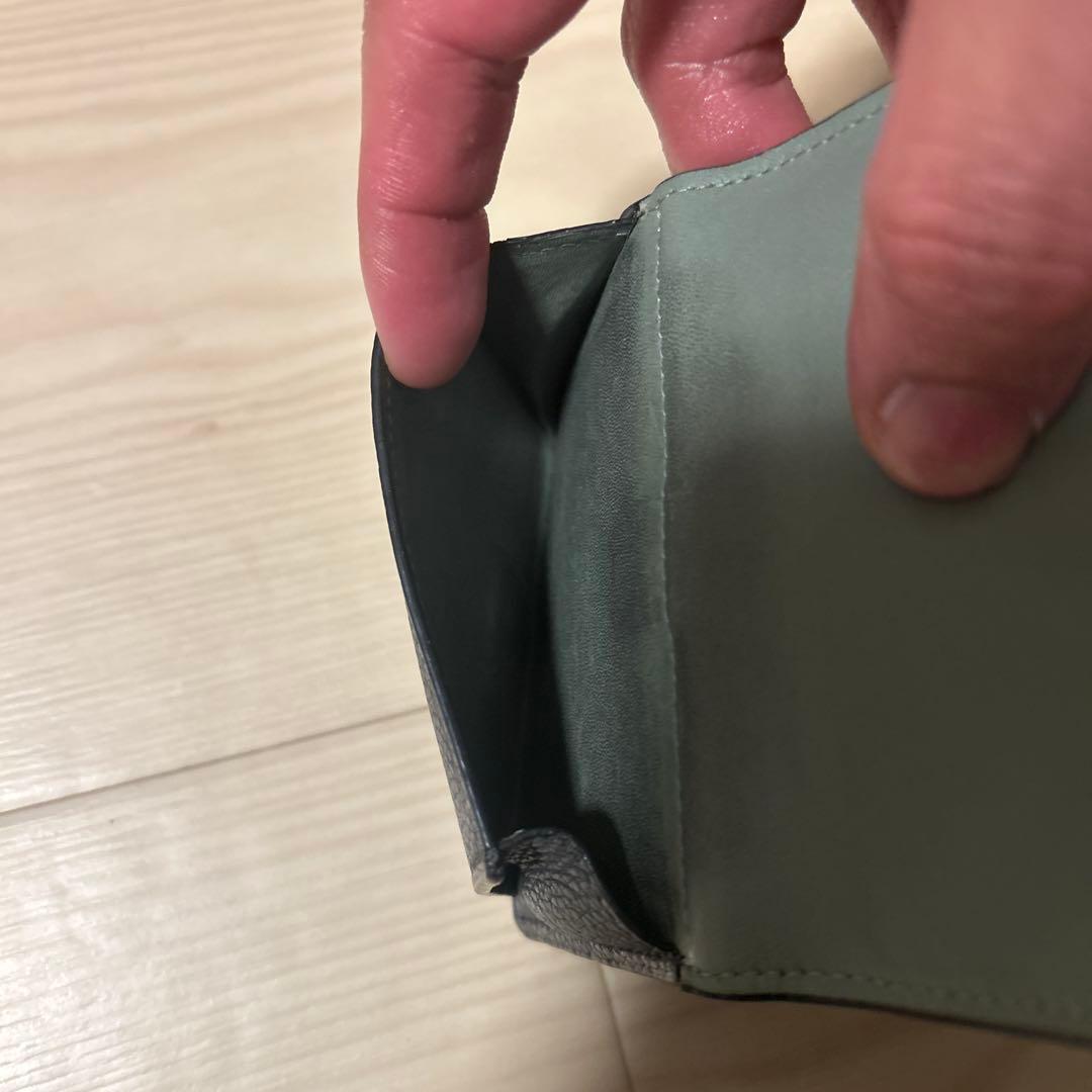 レ*ン様 LOEWE 三つ折り財布 黒とグレー