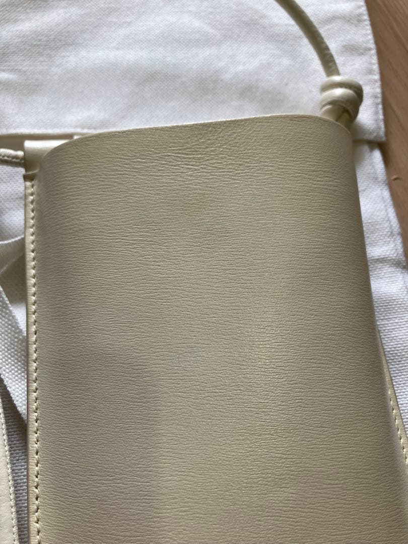 JIL SANDER ホワイトレザースマホショルダー