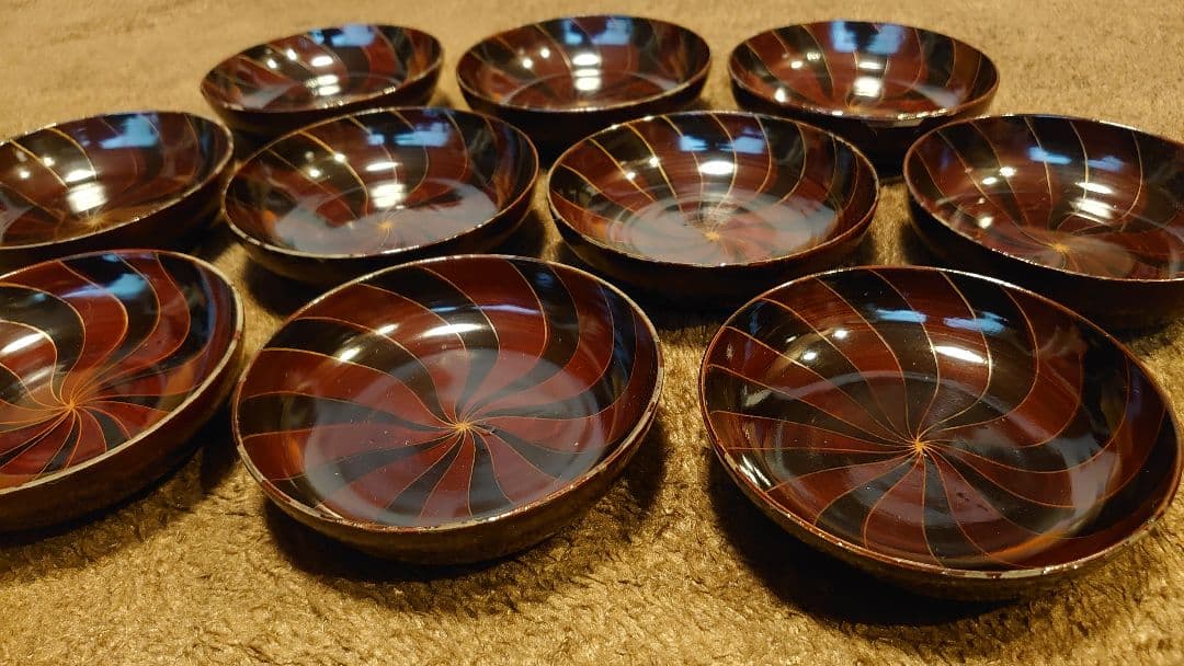 輪島塗　漆器　金蒔絵　蒔絵　ひねり文様　豆皿　菓子皿　１０客