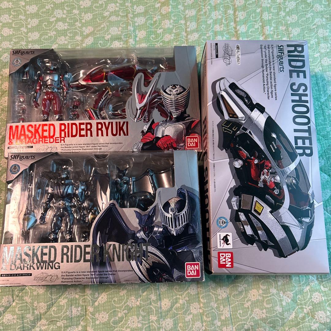 S.H.フィギュアーツ　仮面ライダー龍騎　ナイト　ライドシューター　セット