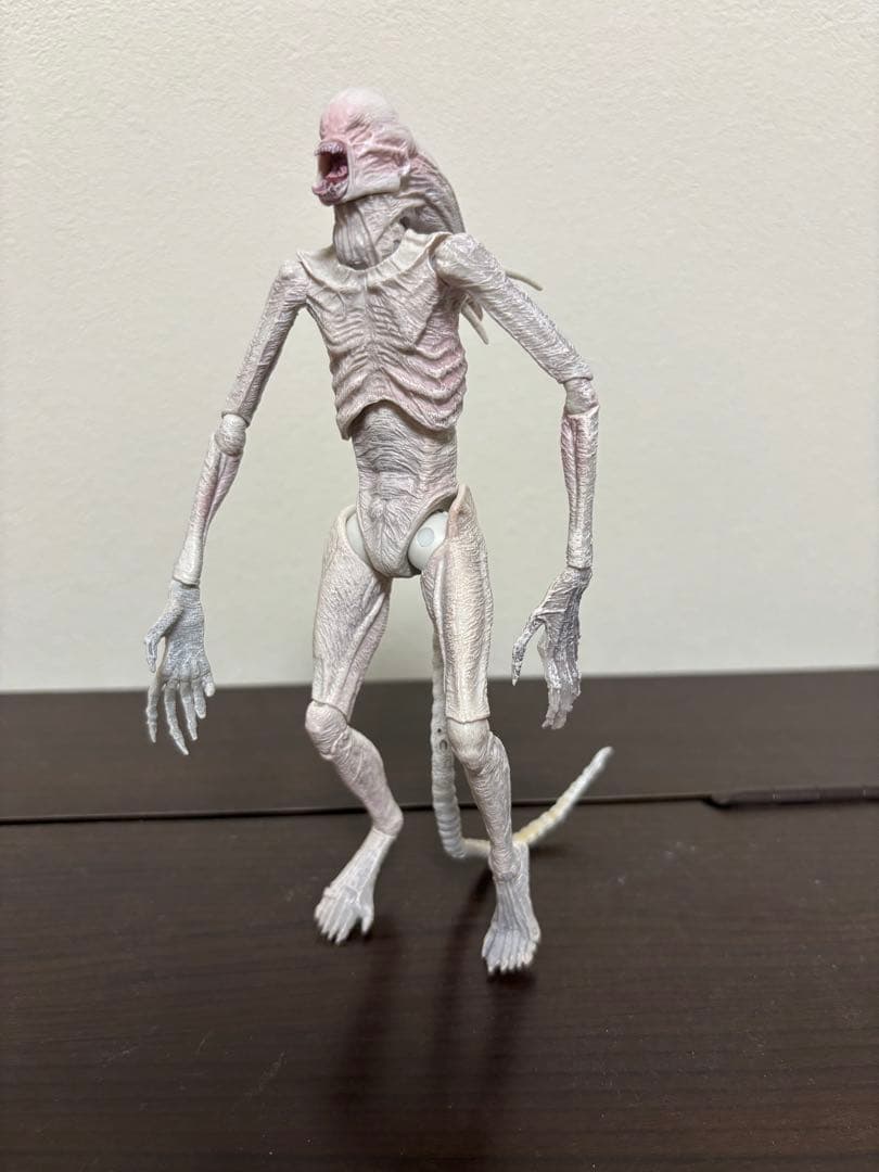 sixx希少 NECA ネカ エイリアンコヴェナント ネオモーフ