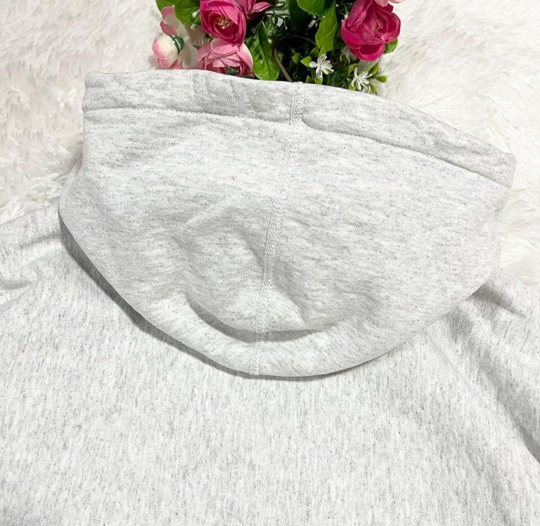 連休最終お値下げ　supreme 19AW パーカー 川口春奈着用 刺繍