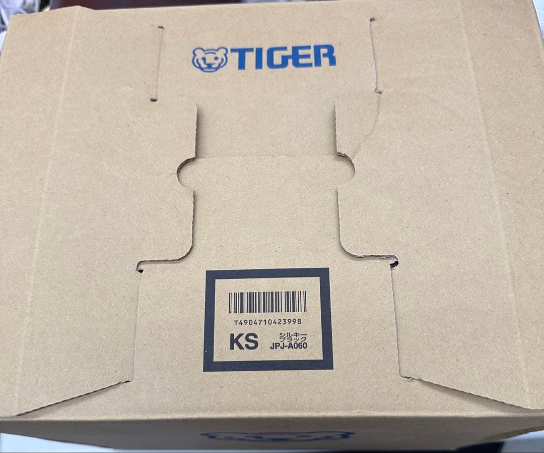 タイガー土鍋圧力IH炊飯ジャー、炊飯器 JPJ-A060 KS 未使用