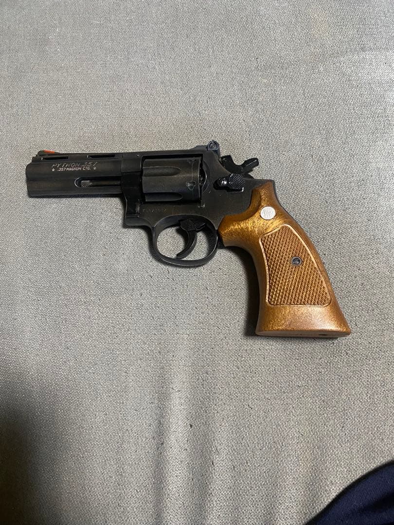 コクサイ357マグナム　スマイソン4インチ　ガスガン