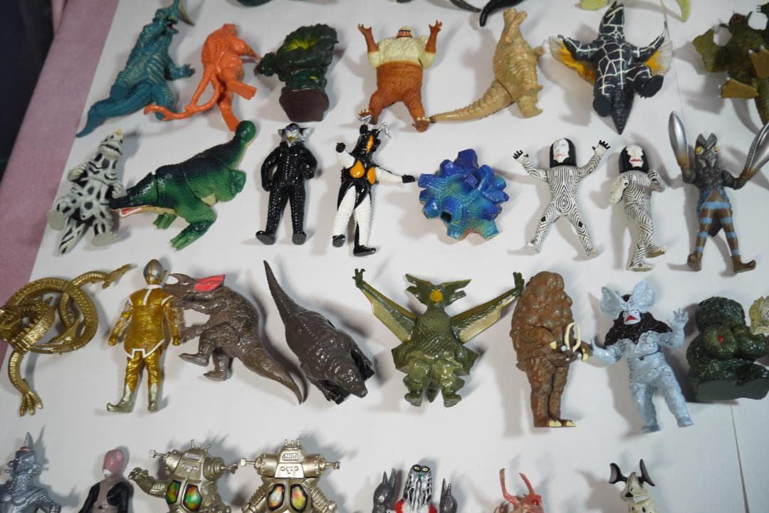 HG ウルトラ怪獣　98体