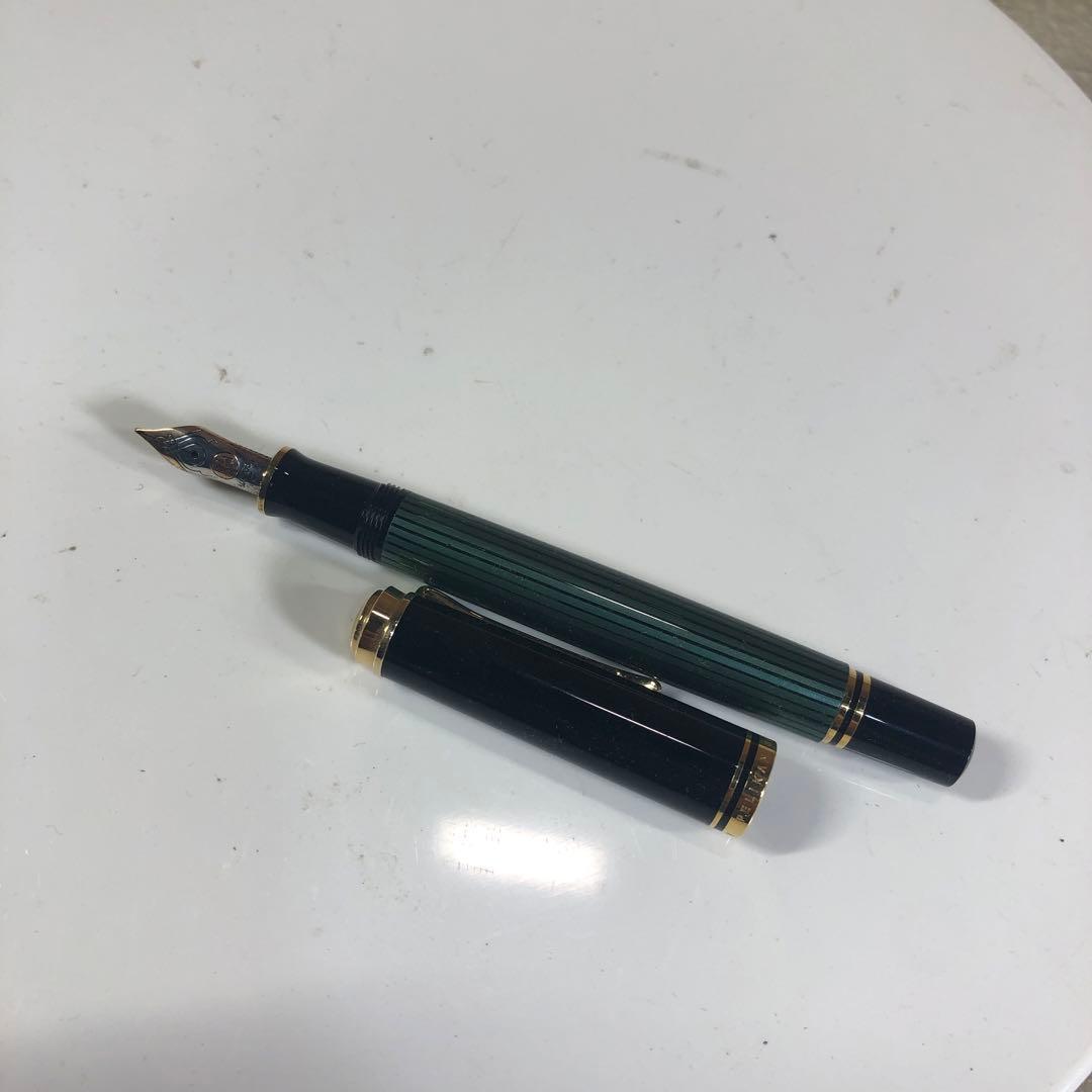 Pelikan 万年筆 M400 グリーン/ブラック　F 細時タイプ　未使用✨