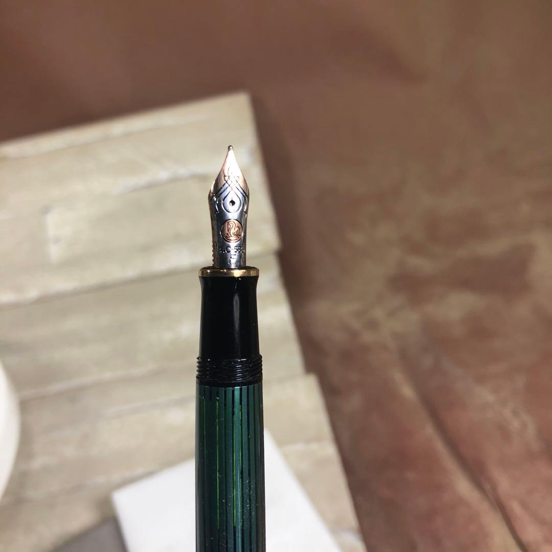 Pelikan 万年筆 M400 グリーン/ブラック　F 細時タイプ　未使用✨