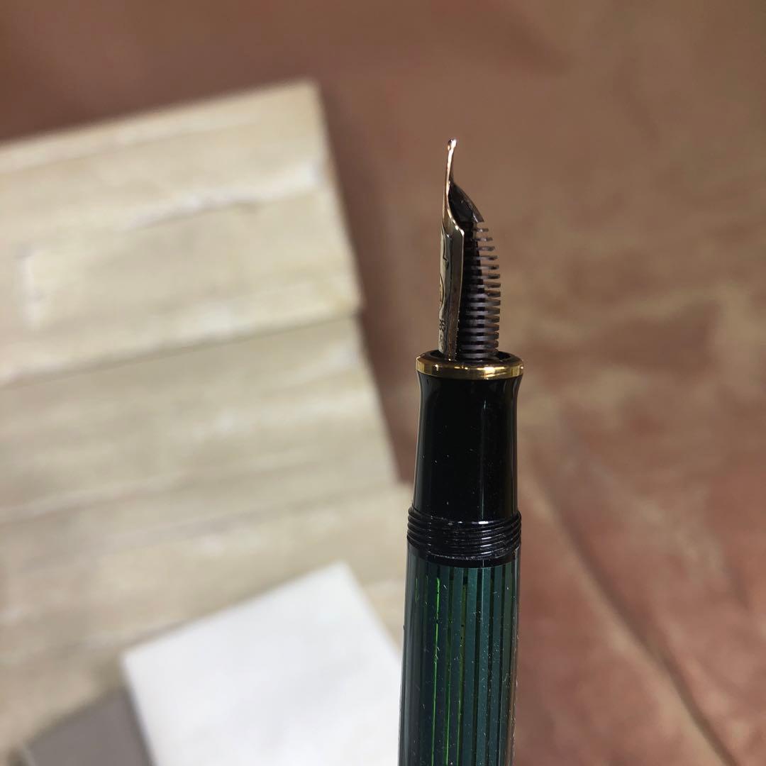 Pelikan 万年筆 M400 グリーン/ブラック　F 細時タイプ　未使用✨