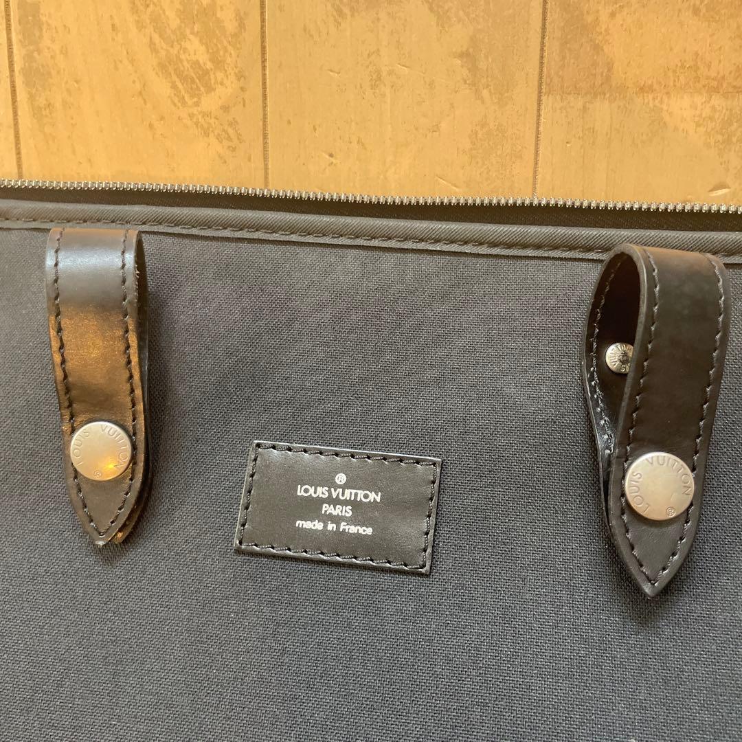 Louis Vuitton ブラックレザー キャリーケース