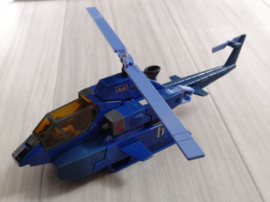 タカトクトイス オベロンガゼット 可変メカシリーズ 1/55 VH-64MR